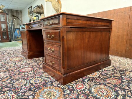 Klassiek-Oud-Engels-Antiek-Chesterfield-Mahoniehouten-Globe-Wernicke-Bureau-Desk-Partnerdesk