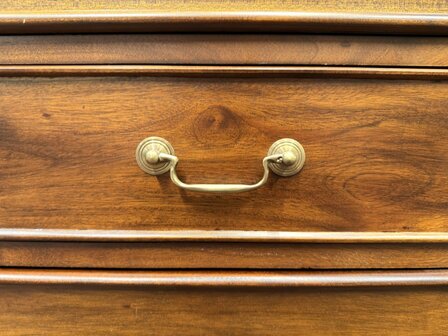 Klassiek-Oud-Antiek-Engels-Chesterfield-Mahoniehout-Mahonie-Smal-Ondiep-Bureau-Desk-met-Groen-Lederen-Inleg