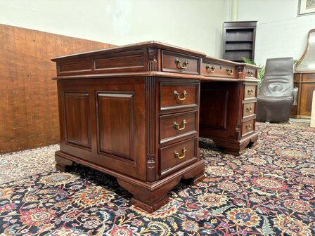 Oud-Antiek-Engels-Klassiek-Chesterfield-Bureau-Desk-Mahoniehout-met-Groen-Leder