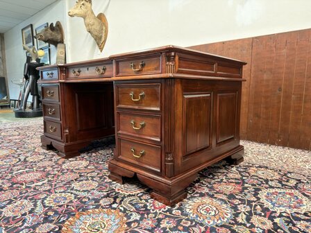 Oud-Antiek-Engels-Klassiek-Chesterfield-Bureau-Desk-Mahoniehout-met-Groen-Leder