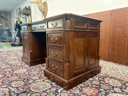 Klassiek-Antiek-Engels-Oud-Chesterfield-Desk-Bureau-Mahoniehout-Groen-Lederen-Inleg
