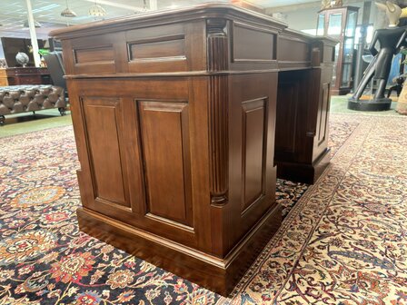 Klassiek-Antiek-Engels-Oud-Chesterfield-Desk-Bureau-Mahoniehout-Groen-Lederen-Inleg