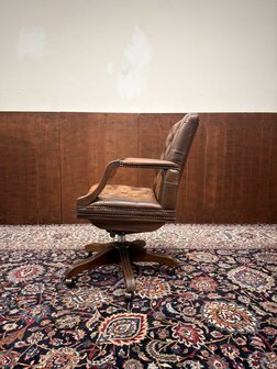 Klassiek-Engels-Antiek-Oud-Chesterfield-Bureaustoel-President-Chair-Bruin-Leder