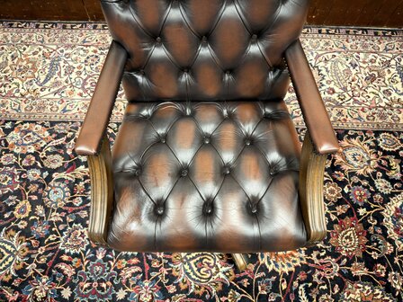 Klassiek-Engels-Antiek-Oud-Oxblood-Chesterfield-Bureaustoel-President-Chair