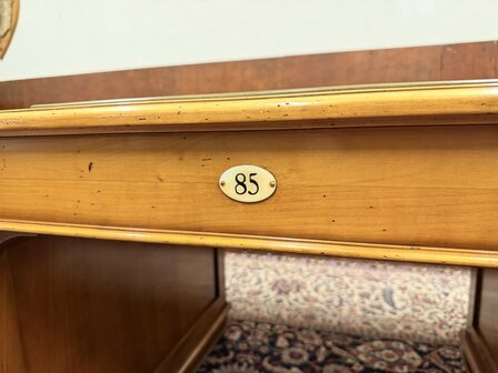 Klassiek-Antiek-Oud-Italiaans-Assi-D&#039;Asolo-Chesterfield-Bureau-Desk-met-Zwart-Leer-Ingelegd