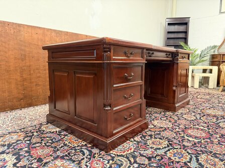 Klassiek-Engels-Oud-Antiek-Chesterfield-Mahoniehouten-Bureau-Desl-Partnerdesk-Met-Groen-Lederen-Ingeleged