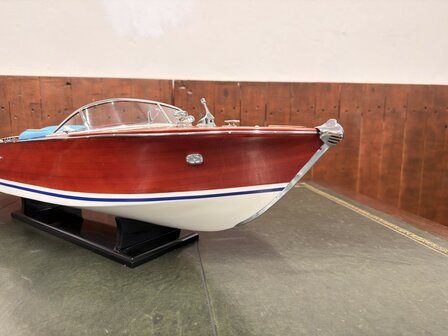 Schaalmodel-Modelboot-Riva-Aquarama-Met-Certificaat-6
