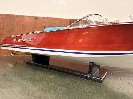 Schaalmodel-Modelboot-Riva-Aquarama-Met-Certificaat-7