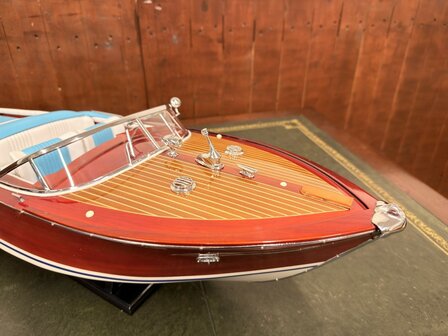 Schaalmodel-Modelboot-Riva-Aquarama-Met-Certificaat-9