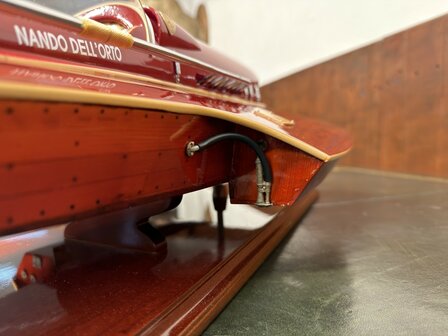 Schaalmodel-Modelboot-Ferarri-Hydroplane-Met-Certificaat-17