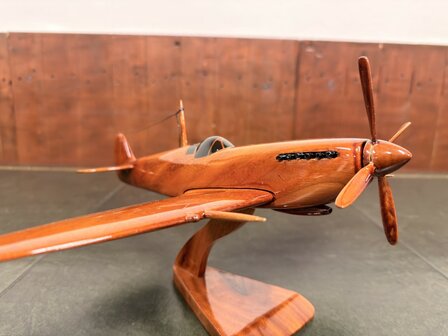 Klassiek-Engels-Antiek-Oud-Mahoniehouten-Modelvliegtuig-Schaalvliegtuid-Spitfire-Vliegtuig