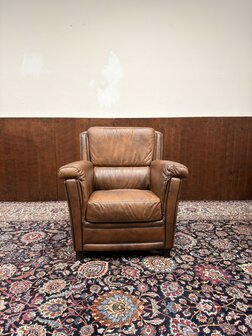 Klassiek-Engels-Antiek-Oud-Chesterfield-Set-Fauteuils-Bruin-Leder