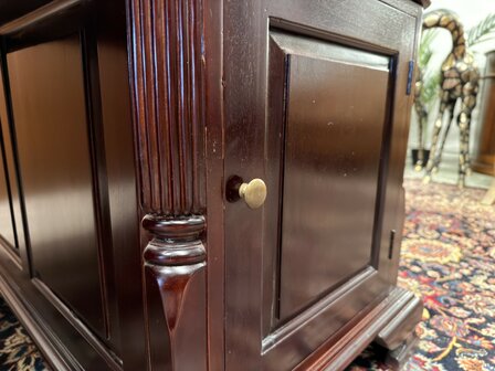 Klassiek-Engels-Antiek-Oud-Chesterfield-Bureau-Desk-Partnerdesk-met-Rood-Leder