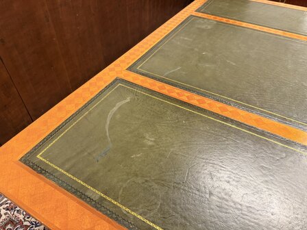 Klassiek-Antiek-Oud-Engels-Chesterfield-Schrijftafel-Bureau-Desk-met-Groen-Leder-Ingelegd-14