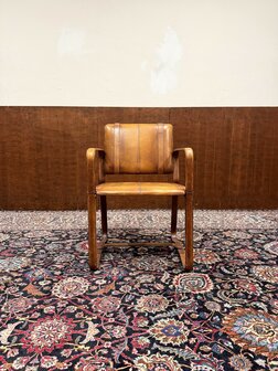 Ralph-Lauren-stijl-lederen-stoel-met-gesp-Jacques-Adnet-stijl