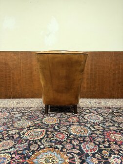 Klassiek-Oud-Antiek-Engels-Chesterfield-Schaap-Leder-Schaapleder-Fauteuil-met-Hocker-Poef