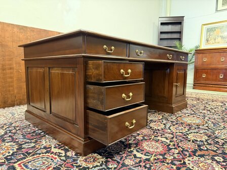 Klassiek-Oud-Antiek-Engels-Chesterfield-Vintage-Bureau-Bureel-Desk-Partnerdesk-Mahonie-Groen-Leder-12