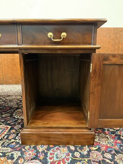 Klassiek-Oud-Antiek-Engels-Chesterfield-Vintage-Bureau-Bureel-Desk-Partnerdesk-Mahonie-Groen-Leder-13