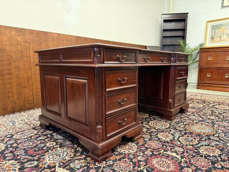 Klassiek-Engels-Oud-Antiek-Chesterfield-Vintage-Bureau-Desk-met-Groen-Leder-Ingelegd