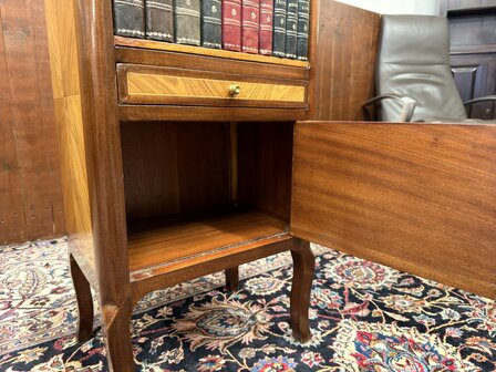 Klassiek-Engels-Antiek-Oud-Chesterfield-Vintage-Set-Nachtkast-Nachtkastjes-met-Inlegwerk-marqueterie