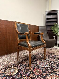 Klassiek-Engels-Antiek-Oud-Chesterfield-Vintage-Bureaustoel-Chair-Zwart-Leder