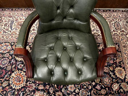 Klassiek-Oud-Antiek-Engels-Antiek-Vintage-Chesterfield-Bureaustoel-President-Chair-Groen-Leder