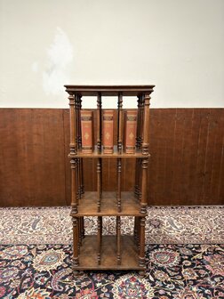 Klassiek-Oud-Antiek-Engels-Antiek-Vintage-Chesterfield-Boekenmolen-Boekenrek-Boekenkast