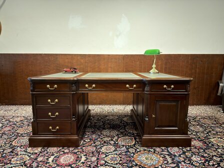 Klassiek-Oud-Antiek-Engels-Antiek-Vintage-Chesterfield-Bureau-Desk-Partnerdesk-Groen-Leder