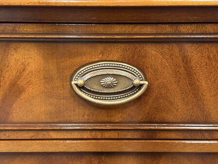 Klassiek-Antiek-Oud-Engels-Chesterfield-Set-Vintage-Heldense-Exclusive-Kantoorkast-Kantoor-Kast-Dressoir