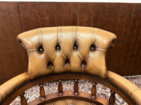 Klassiek-Antiek-Oud-Engels-Chesterfield-Set-Vintage-Bureaustoel-Captain-Chair-Bruin