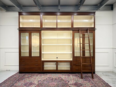 Klassiek-Antiek-Oud-Engels-Chesterfield-Vintage-Art-Deco-Boekenkast-Bibliotheekkast-Kast-met-Ladder-Trap