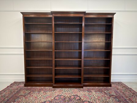 Klassiek-Engels-Antiek-Oud-Vintage-Chesterfield-Heldense-Exclusive-Boekenkast-Bibliotheekkast-Kast