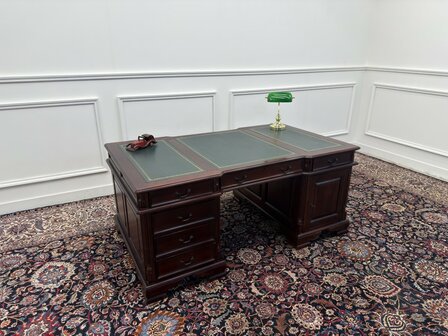 Klassiek-Engels-Antiek-Oud-Vintage-Chesterfield-Bureau-Desk-Partnerdesk-Groen-Leder