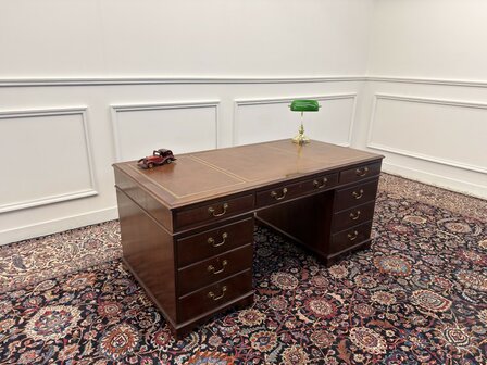 Klassiek-Engels-Antiek-Oud-Vintage-Chesterfield-Bureau-Desk-Partnerdesk-Bruin-Leder