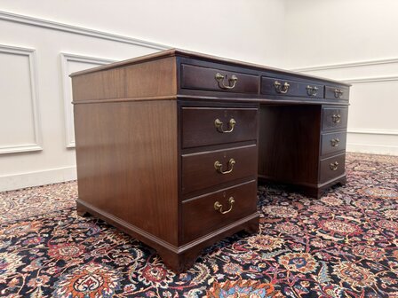 Klassiek-Engels-Antiek-Oud-Vintage-Chesterfield-Bureau-Desk-Partnerdesk-Bruin-Leder