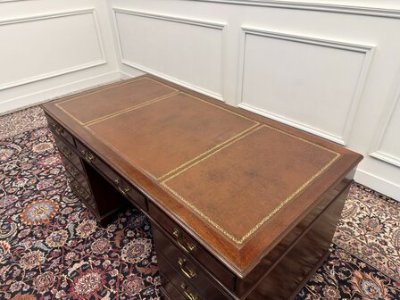 Klassiek-Engels-Antiek-Oud-Vintage-Chesterfield-Bureau-Desk-Partnerdesk-Bruin-Leder
