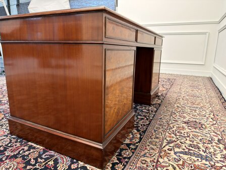 Klassiek-Italiaans-Antiek-Oud-Vintage-Wortelnoten-hout-Bureau-Desk-Groen-Leder