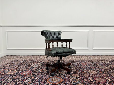 Klassiek-Engels-Antiek-Oud-Vintage-Chesterfield-Bureaustoel-Captain-Chair-Groen-Leder