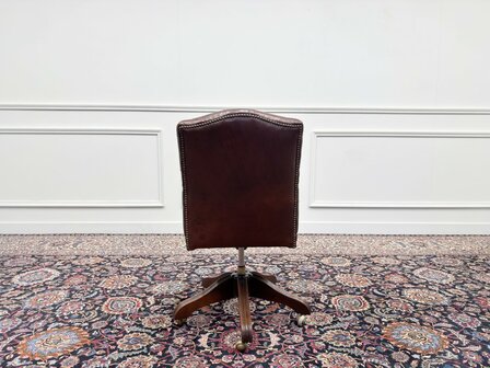 Klassiek-Engels-Antiek-Oud-Vintage-Chesterfield-Bureaustoel-President-Chair-Oxblood-Rood-Leder