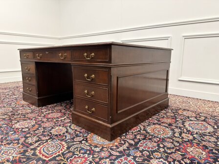Klassiek-Engels-Antiek-Oud-Vintage-Chesterfield-Bureau-Desk-Partnerdesk-Olijf-Groen-Leder