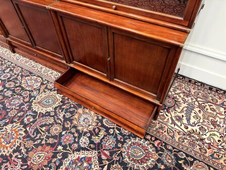 Klassiek-Engels-Antiek-Oud-Vintage-Chesterfield-Set-Originele-Globe-Wernicke-Boekenkast-Bibliotheekkast-Kast
