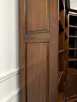 Klassiek-Antiek-Oud-Engels-Vintage-Chesterfield-Mahonie-Boekenkast-Hoekkast-Kast