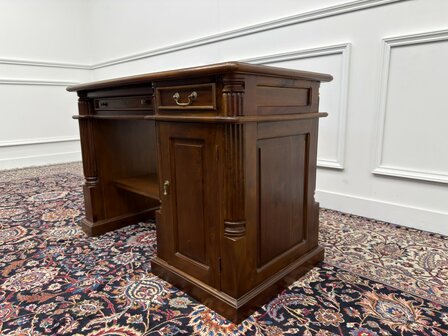 Klassiek-Engels-Antiek-Oud-Vintage-Chesterfield-Bureau-Desk-Zwart-Leder