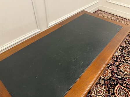 Klassiek-Engels-Antiek-Oud-Vintage-Chesterfield-Bureau-Desk-Zwart-Leder