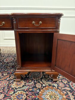 Klassiek-Engels-Antiek-Oud-Vintage-Chesterfield-Bureau-Desk-Partnerdesk-Groen-Leder-Ingelegd