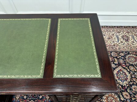 Klassiek-Engels-Antiek-Oud-Vintage-Chesterfield-Bureau-Desk-Groen-Leder-Ingelegd