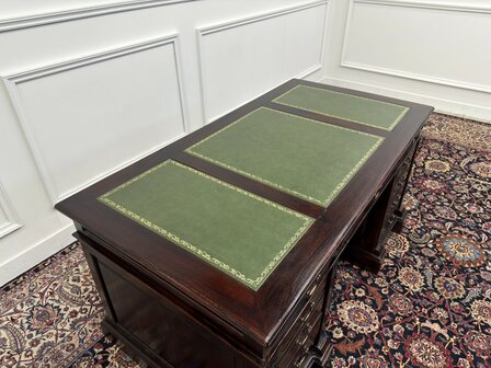 Klassiek-Engels-Antiek-Oud-Vintage-Chesterfield-Bureau-Desk-Groen-Leder-Ingelegd