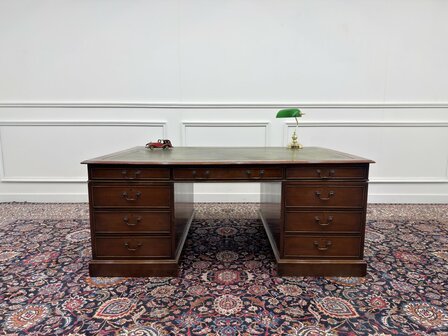 Groot-Klassiek-Engels-Antiek-Oud-Vintage-Chesterfield-Bureau-Desk-Partnerdesk-Groen-Leder-Ingelegd