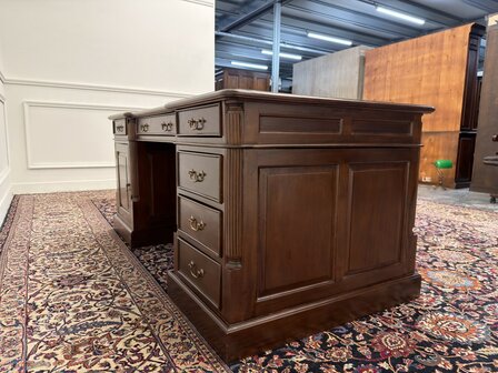 Klassiek-Engels-Oud-Antiek-Chesterfield-Vintage-Bureau-Desk-Partnerdesk-Groen-Leder