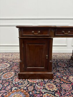 Klassiek-Engels-Oud-Antiek-Chesterfield-Vintage-Bureau-Desk-Partnerdesk-Groen-Leder